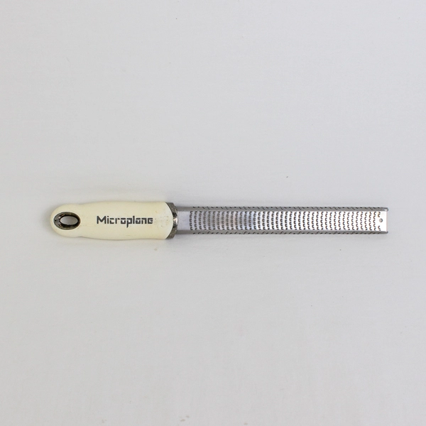 Microplane Beige Color Handle Premium Classic Series Lemon Zester No Cover