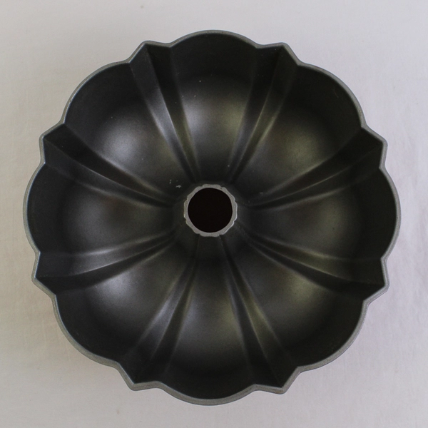 Nordic Ware Bundt Brand Fluted Tube Pan Cake Bakeware 12 Cups