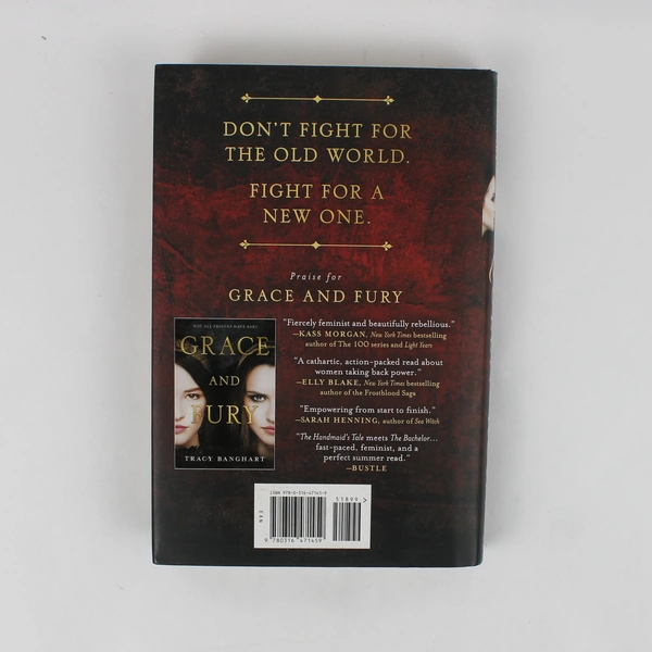 Queen of Ruin by Tracy Banghart 2019 1st Edition Hardcover Dust Jacket