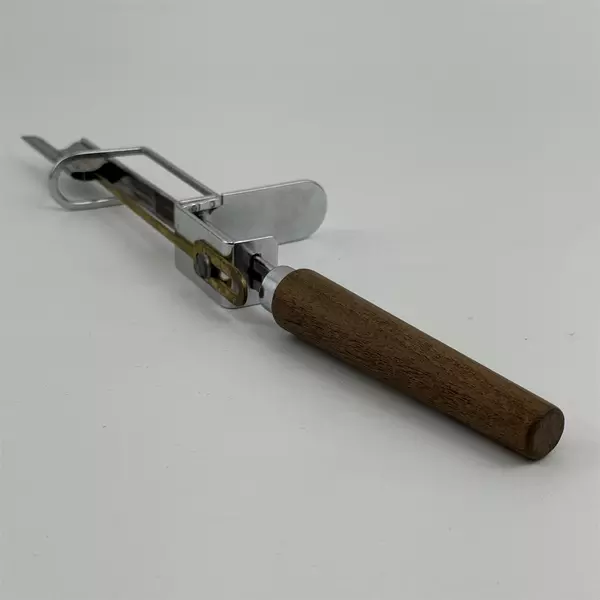 VTG  Rug Crafters Speed Tufting Rug Tapestry Tool Original Box