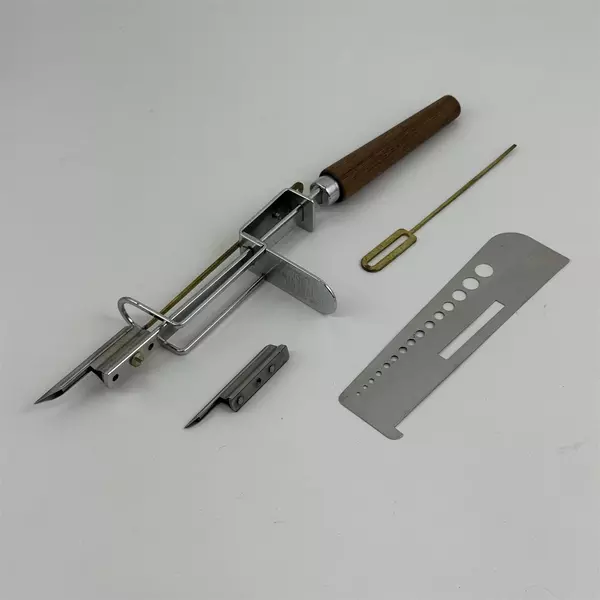 VTG  Rug Crafters Speed Tufting Rug Tapestry Tool Original Box