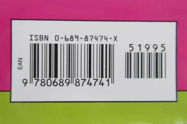 He's Just Not That Into You by Greg Behrendt & Liz Tuccillo 2004 Hardcover