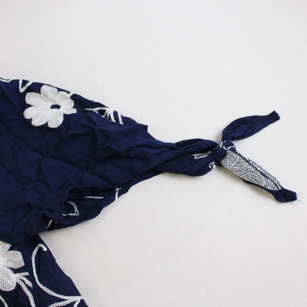 Simply Irresistible White Floral Embroidered Navy Blue Shift Dress Women's Small