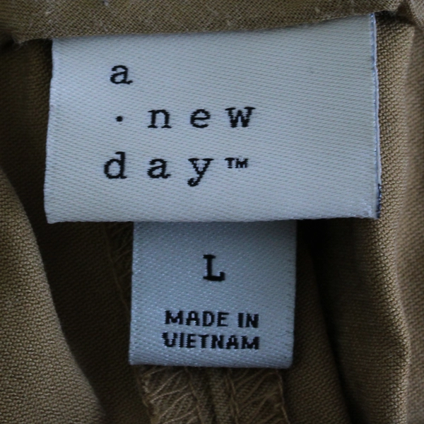 A New Day Tan Tapered Leg Cargo Pants Women's Large