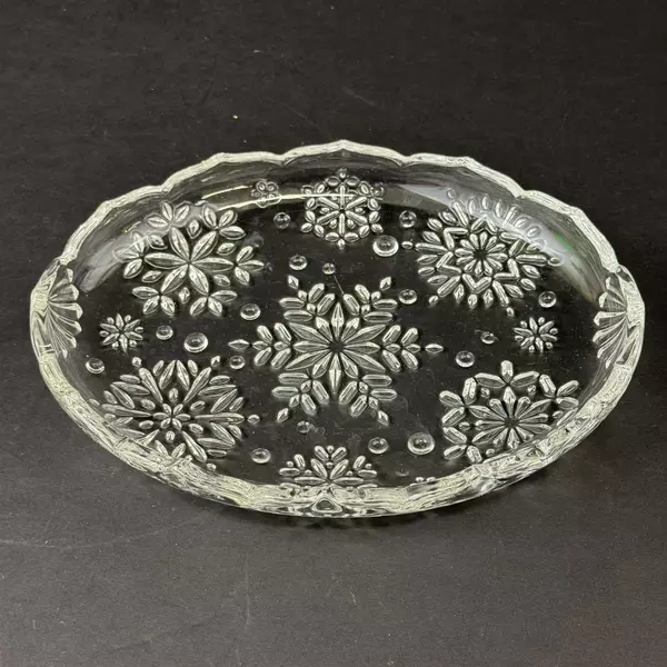 Mikasa Oval Snowflake Sweet Dish  SA 960/347 Germany 9.25 Inch  
