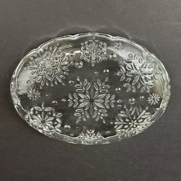 Mikasa Oval Snowflake Sweet Dish  SA 960/347 Germany 9.25 Inch  