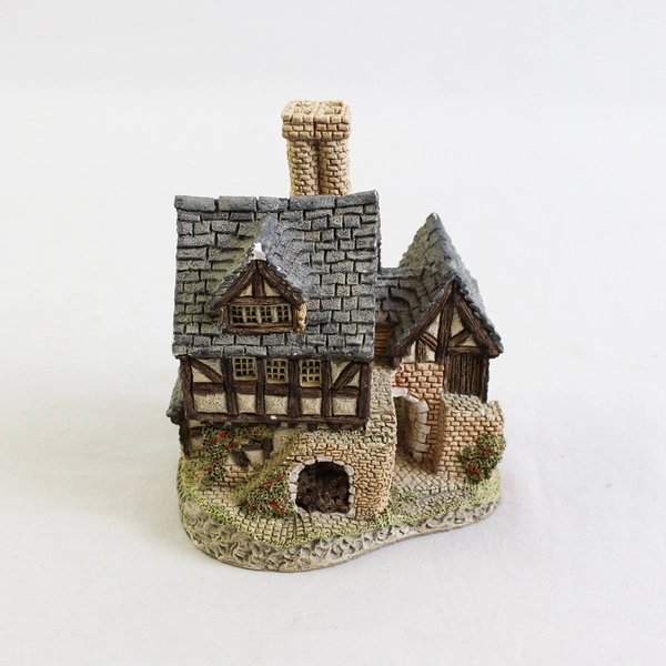 John Hine Ltd "The Bakehouse" By David Winter 1983 Cottages Collection