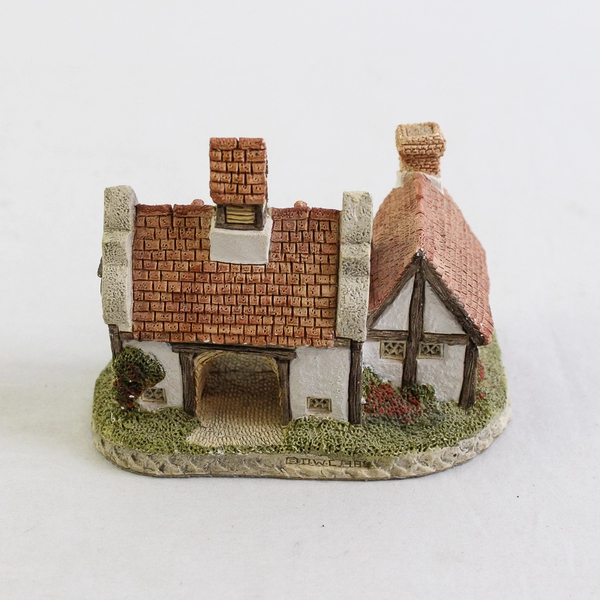 John Hine Ltd "The Schoolhouse" By David Winter 1985 Cottages Collection