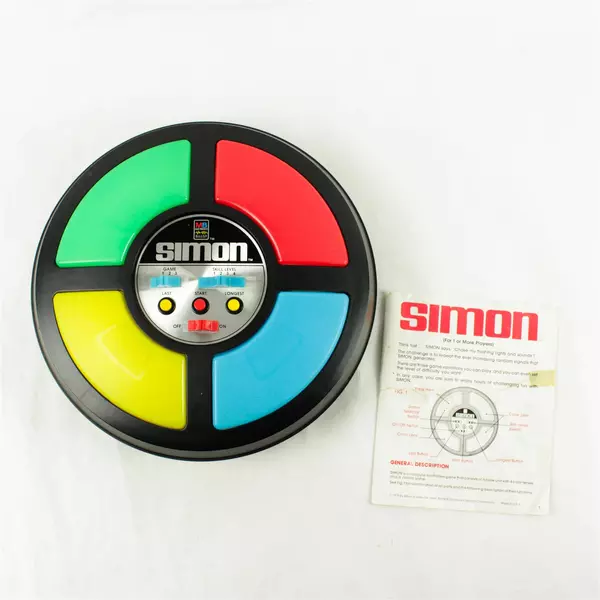 Vintage 1978 Milton Bradley Simon Game Original Box Needs Batteries