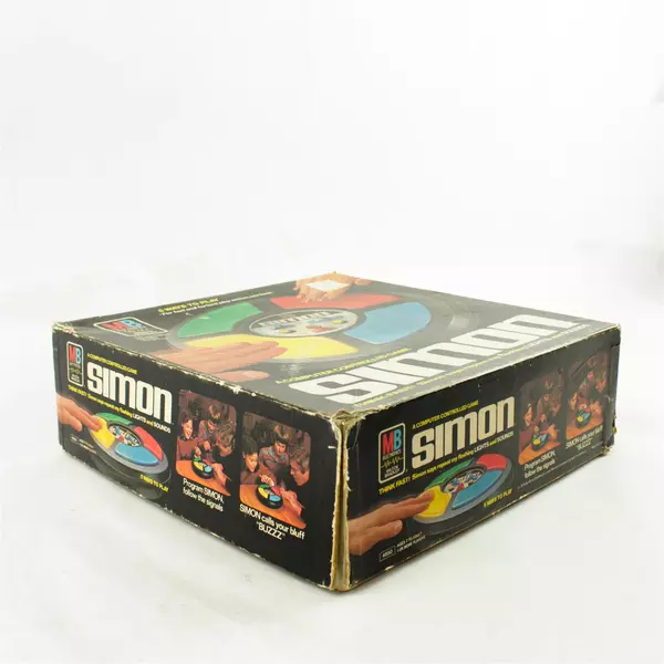 Vintage 1978 Milton Bradley Simon Game Original Box Needs Batteries