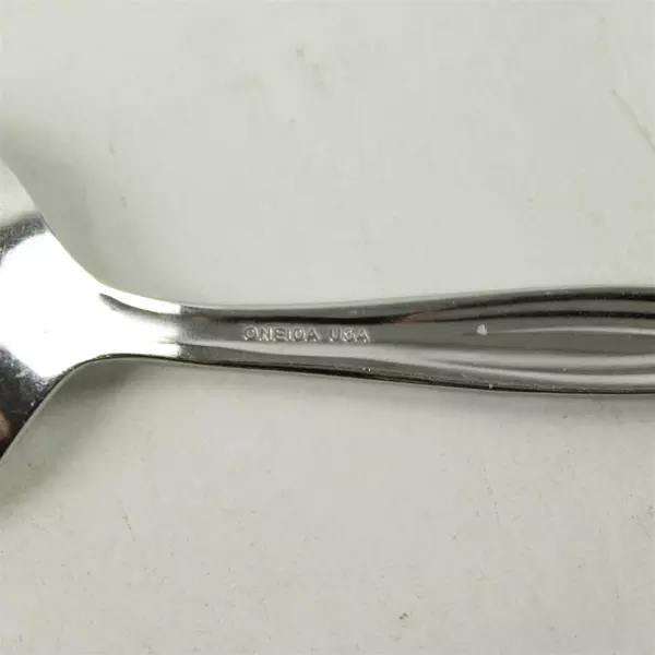 Set of 5 Oneida Axis Stainless Oval Soup Spoons 7.25in