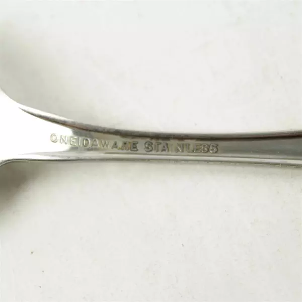 Oneida Anthem Stainless Set of 3 - 2 Tablespoons & 1 Oval Soup Spoon