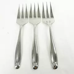Set of 3 Oneida Alexandria Stainless Medium Solid Cold Meat Serving Forks 8.5"