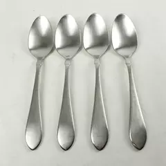 Set of 4 Oneida Satin Vertex Teaspoons