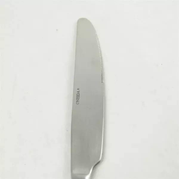 Set of 2 Oneida Satin Vertex French Solid Knives 9.5in
