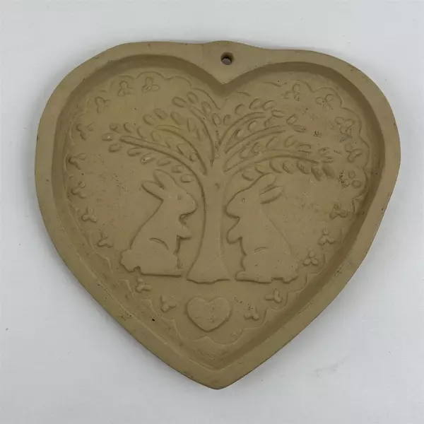 1989 Hill Design Brown Bag Cookie Art Stoneware Heart Mold W/ Rabbits Tree  