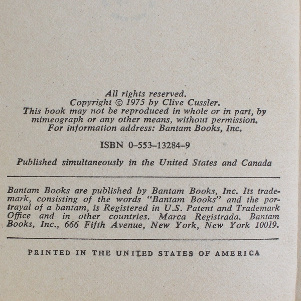 Lot of 2 Clive Cussler Iceberg Novels 1979 and 2004 Editions Dirk Pitt Series 