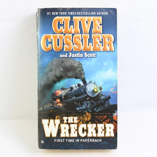 The Wrecker by Clive Cussler Justin Scott 2010 Paperback Good