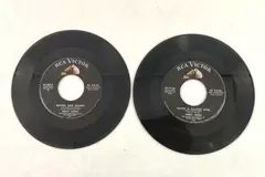 Lot of 2 Perry Como 45 RPM Vinyl Records RCA Victor Magic Moments & More