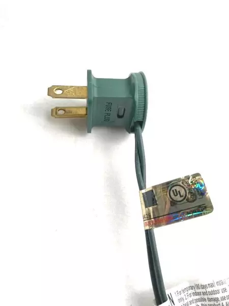 Light Up Christmas Wreath Artificial Pine Holly Berries Pine Cones Tested Works