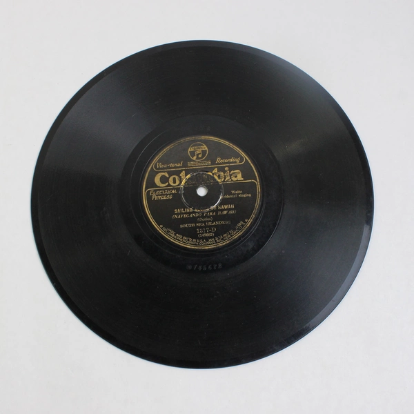 South Sea Islanders Sailing Along to Hawaii 78 RPM Record No. 1317-D