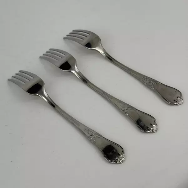 Lot of 3 Dalia Forks Clavel Pattern Stainless Steel 7 1/2" Made in Spain