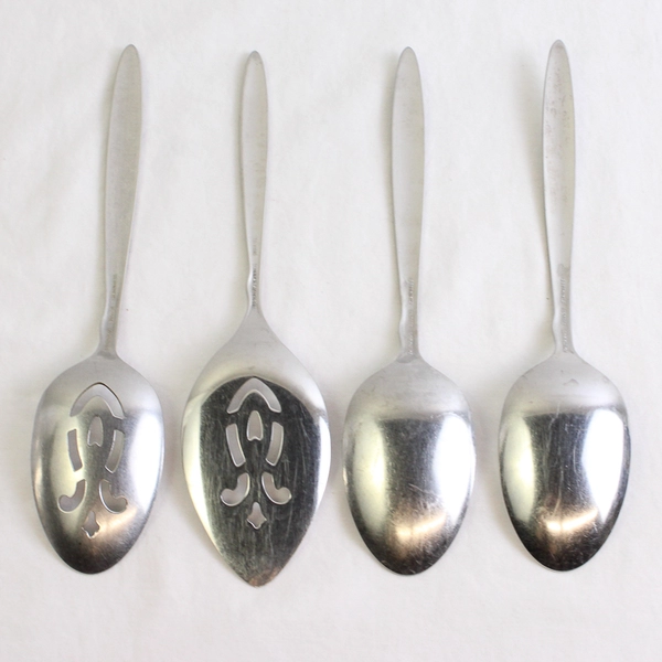 Lot of 4 Oneida Delmar-Taper Serving Spoons Stainless Steel Glossy Finish