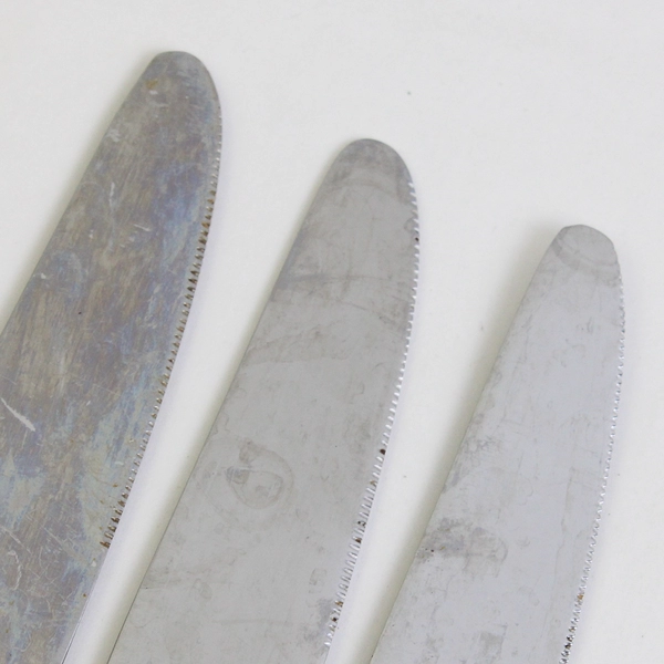 A Lot of 3 Oneida Quadratic Pattern Solid Dinner Knives Glossy Frosted 9.5 Inch