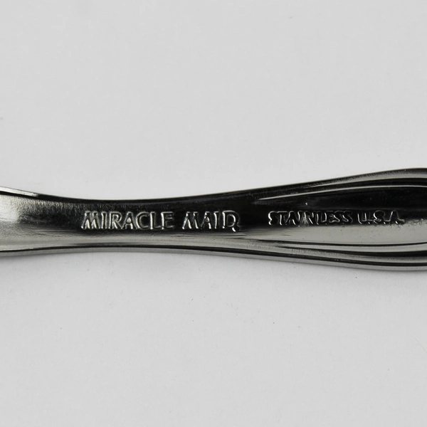 A Set of 4 Miracle Maid MMA2 Pattern Oval Soup Spoons Stainless Steel 6.75 Inch