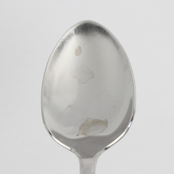 A Set of 4 Oneida Satin Fremont Pattern Stainless Teaspoons 6.125 Inches