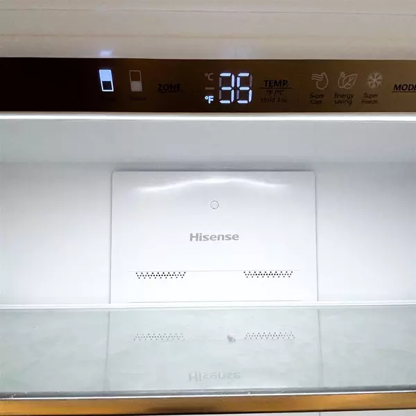 Used Hisense 17.2-cu ft  Bottom-Freezer Refrigerator