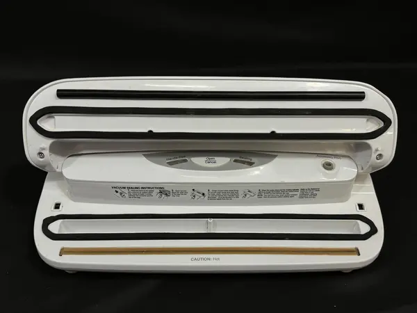 Seal A Meal Food Vacuum Sealer Model VS107 White