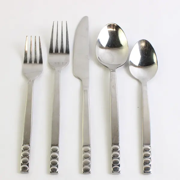 5 Piece Place Setting Pier 1 Imports Portfolio 18/8 Stainless Steel Circles