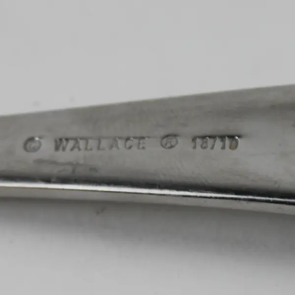 Lot Of 13 Continental Classic Wallace Oval Place Spoons Stainless Steel 