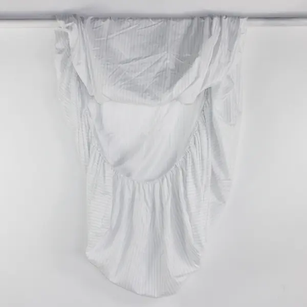 Lot Of 4 Matching Serta Striped Twin XL Bed Set (Fitted, Flat, 2 Pillowcases)