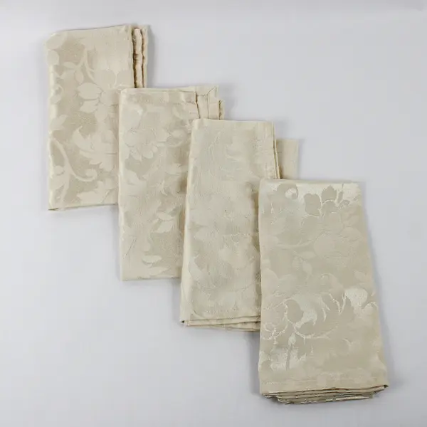 Lot Of 4 Target Home Matching Cream Fabric Napkins Floral Pattern 19" x 19.5"