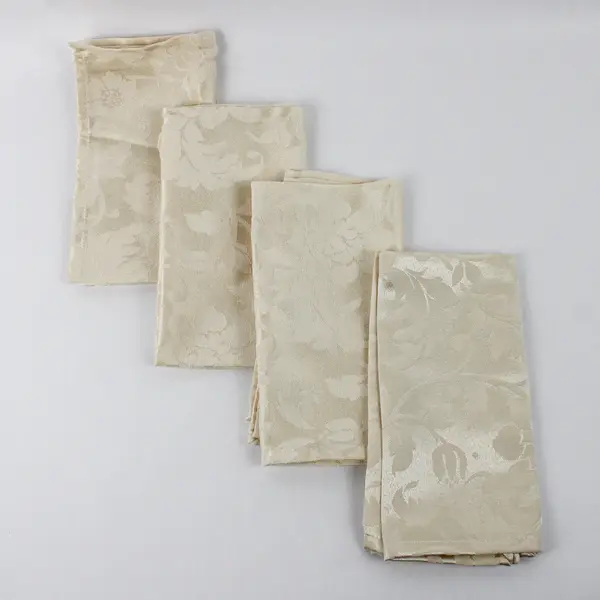 Lot Of 4 Target Home Matching Cream Fabric Napkins Floral Pattern 19" x 19.5"