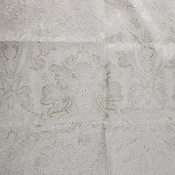 Lot Of 5 Unbranded Matching Cream Fabric Napkins Floral/Leaf Pattern 19" x 19"