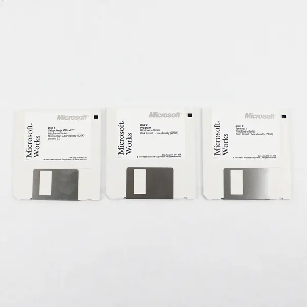 Microsoft Works 2.0 Vintage 6 Floppy Disks Set Pre-Owned Untested