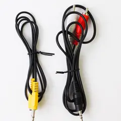 Lot of 2 Audio/Video Cables 3-3.5 ft Used A/V Cords RCA Composite Patch