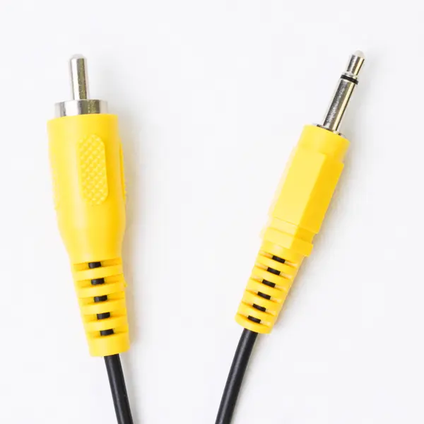 Lot of 2 Audio/Video Cables 3-3.5 ft Used A/V Cords RCA Composite Patch