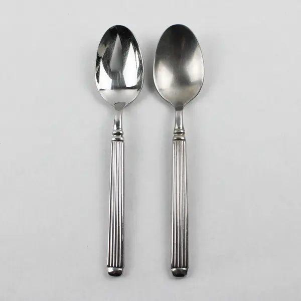 Set of 2 Hampton Monument Stainless Steel Oval Soup Spoons 8" 
