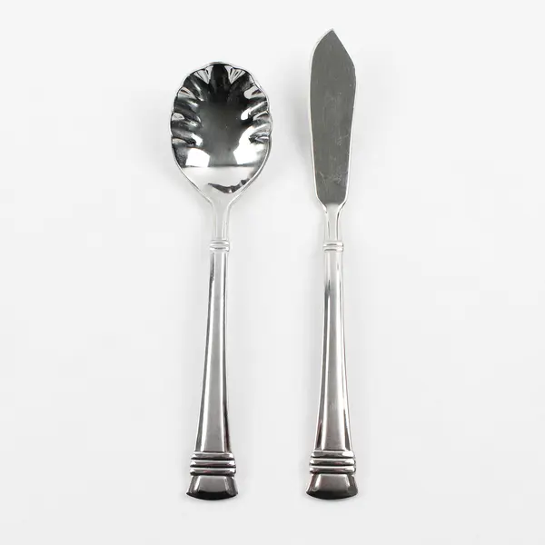 Lot of 2 Wallace Zenith-Frost Stainless Sugar Shell Spoon & Master Butter Knife