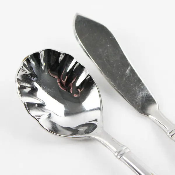 Lot of 2 Wallace Zenith-Frost Stainless Sugar Shell Spoon & Master Butter Knife