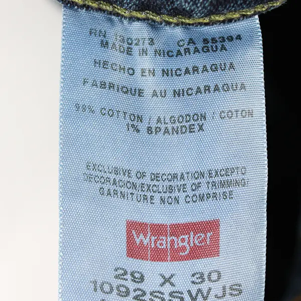 Wrangler Women's 29x30 Blue Medium Wash Slim Straight Denim Jeans