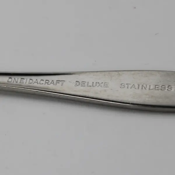 Lot of 6 Oneida Oneidacraft Deluxe Ember Glow Stainless Teaspoons 6" Good