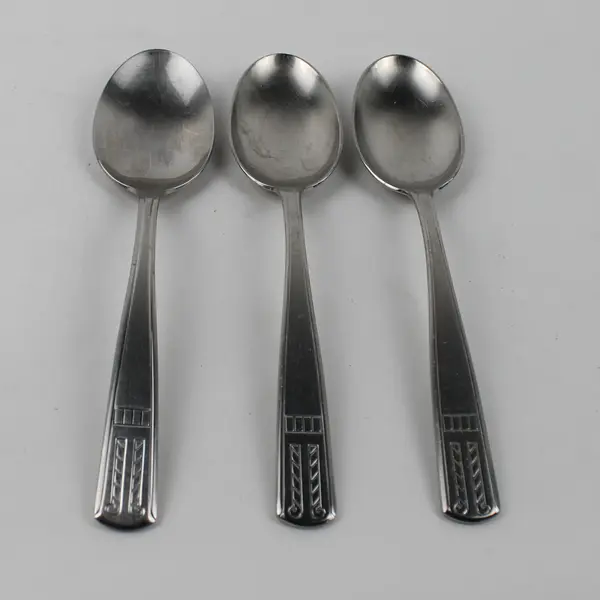 Lot of 3 Providence Elegance Pattern Stainless Oval Shaped Soup Spoons 7.5 Good
