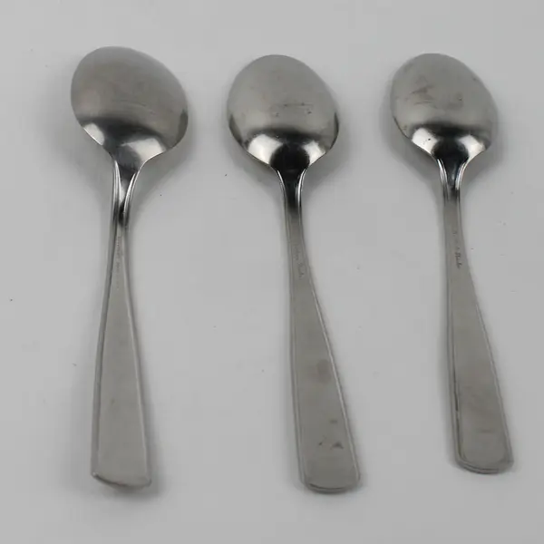 Lot of 3 Providence Elegance Pattern Stainless Oval Shaped Soup Spoons 7.5 Good