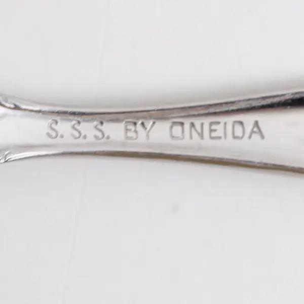 Lot of 4 Oneida Silver Lakewood-Tuxedo Pattern Stainless Teaspoons 6" Good
