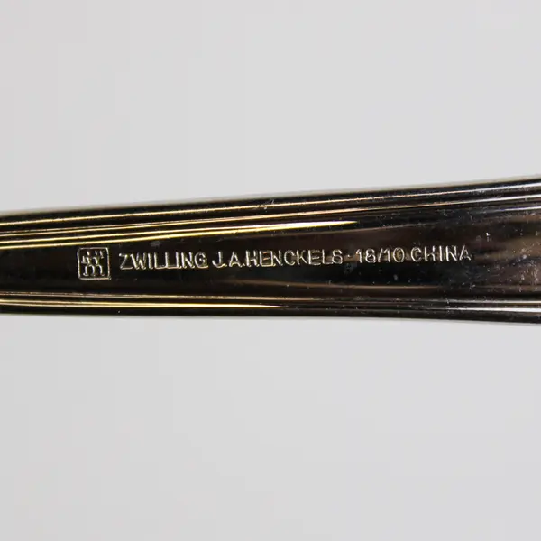 Lot of 2 J A Henckels (Zwilling) Vintage 1876 Pattern 18/10 SS Knives 